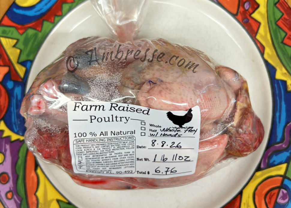 Three whole-prey chicks for dogs and cats.