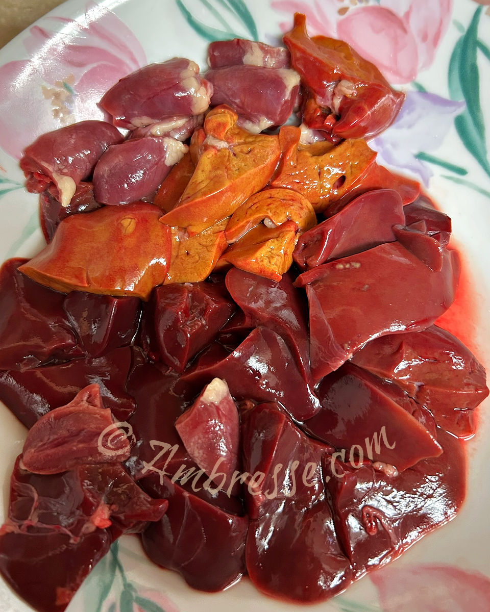 Livers and hearts from five finished and processed American Bresse cockerels (18 weeks old).